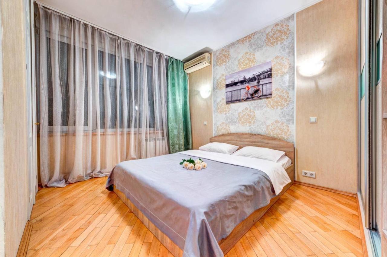 Apartments Of Bogdan Khmelnitsky Kiev Esterno foto