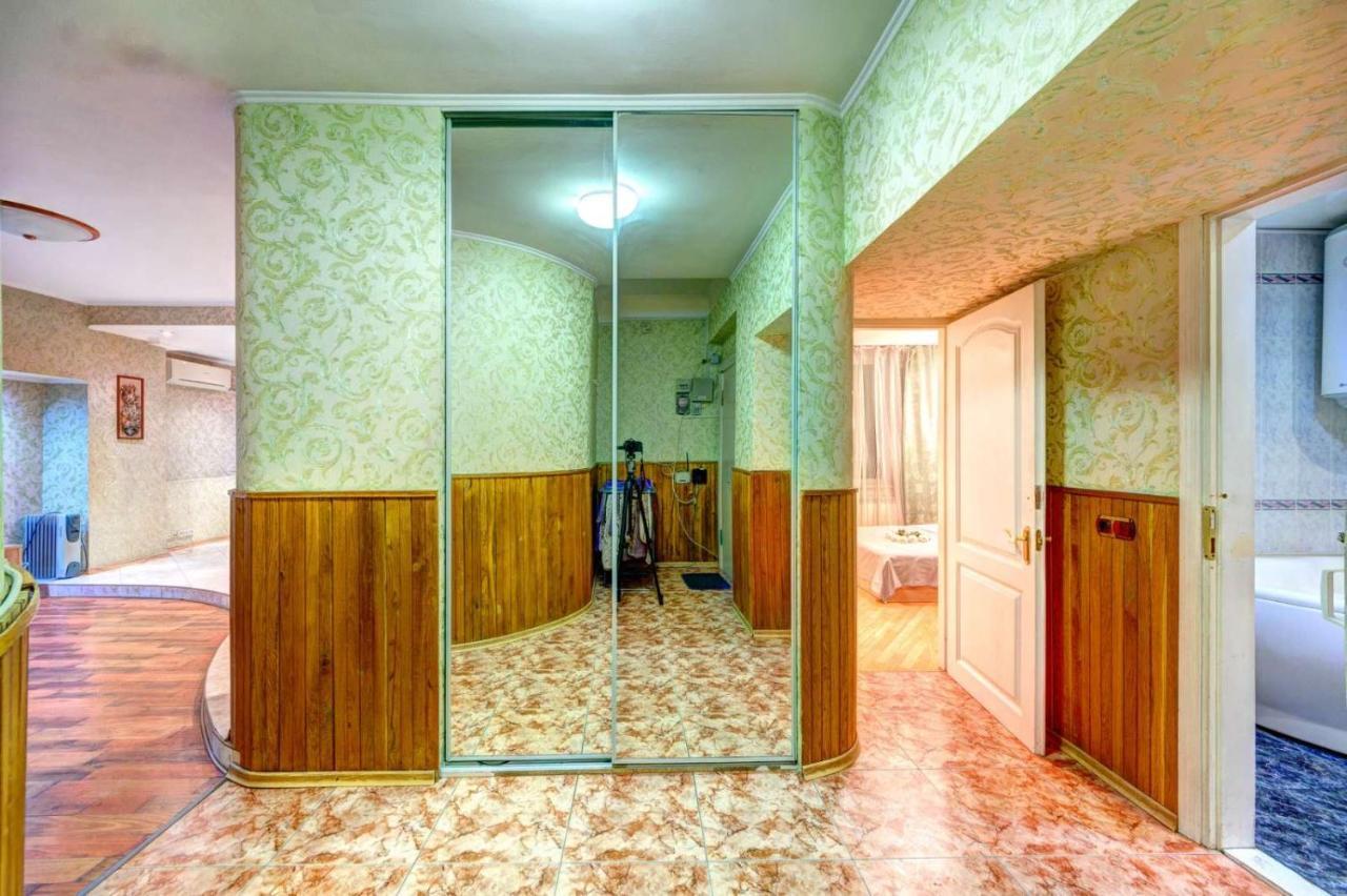 Apartments Of Bogdan Khmelnitsky Kiev Esterno foto