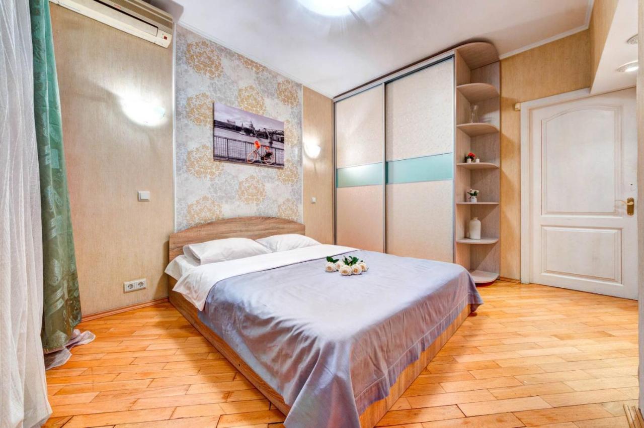 Apartments Of Bogdan Khmelnitsky Kiev Esterno foto